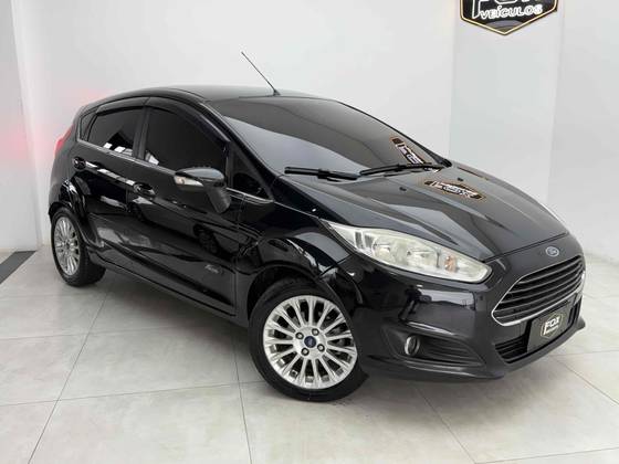 FORD FIESTA 1.6 TITANIUM HATCH 16V FLEX 4P POWERSHIFT